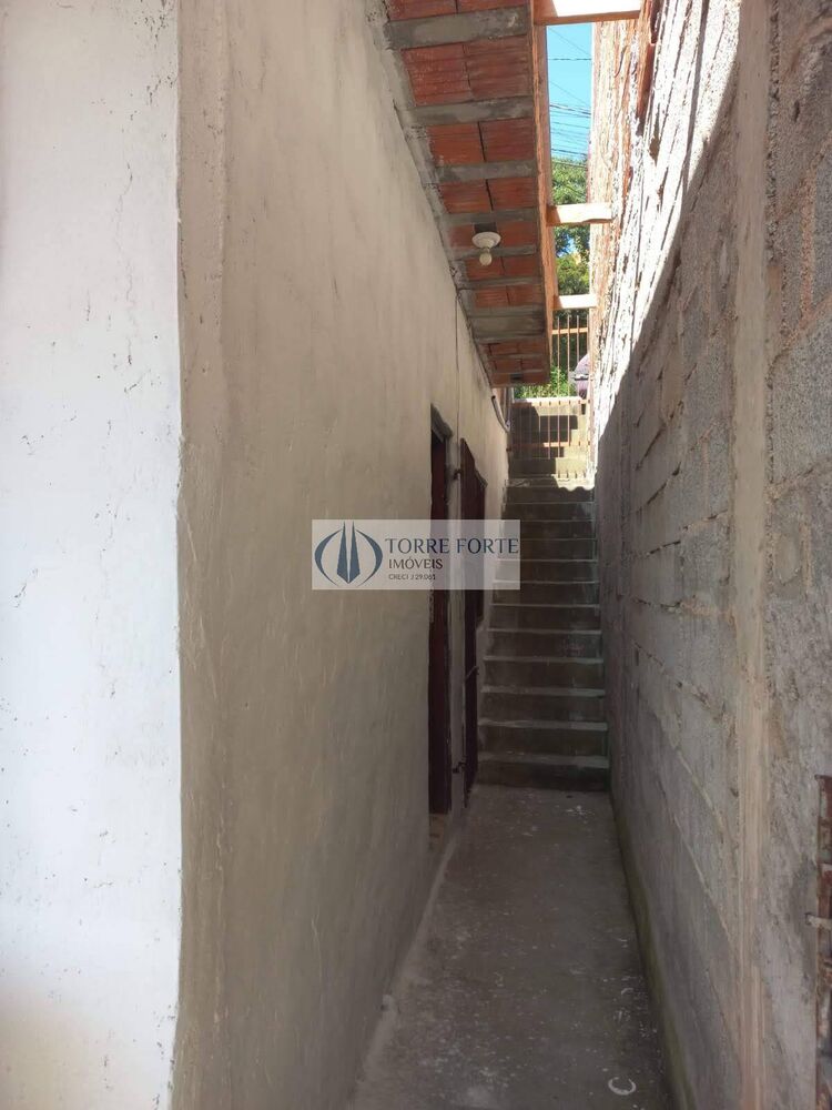 Casa à venda com 1 quarto, 125m² - Foto 3