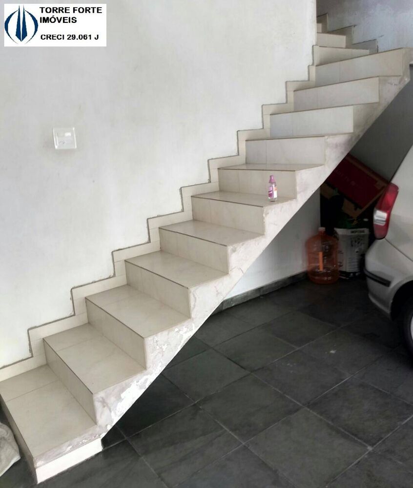 Sobrado à venda com 2 quartos, 190m² - Foto 11