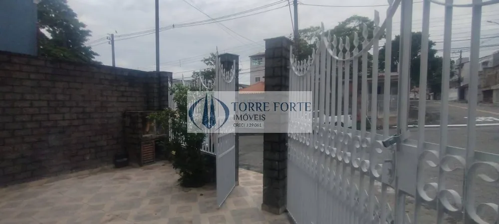 Casa, 3 quartos, 141 m² - Foto 2