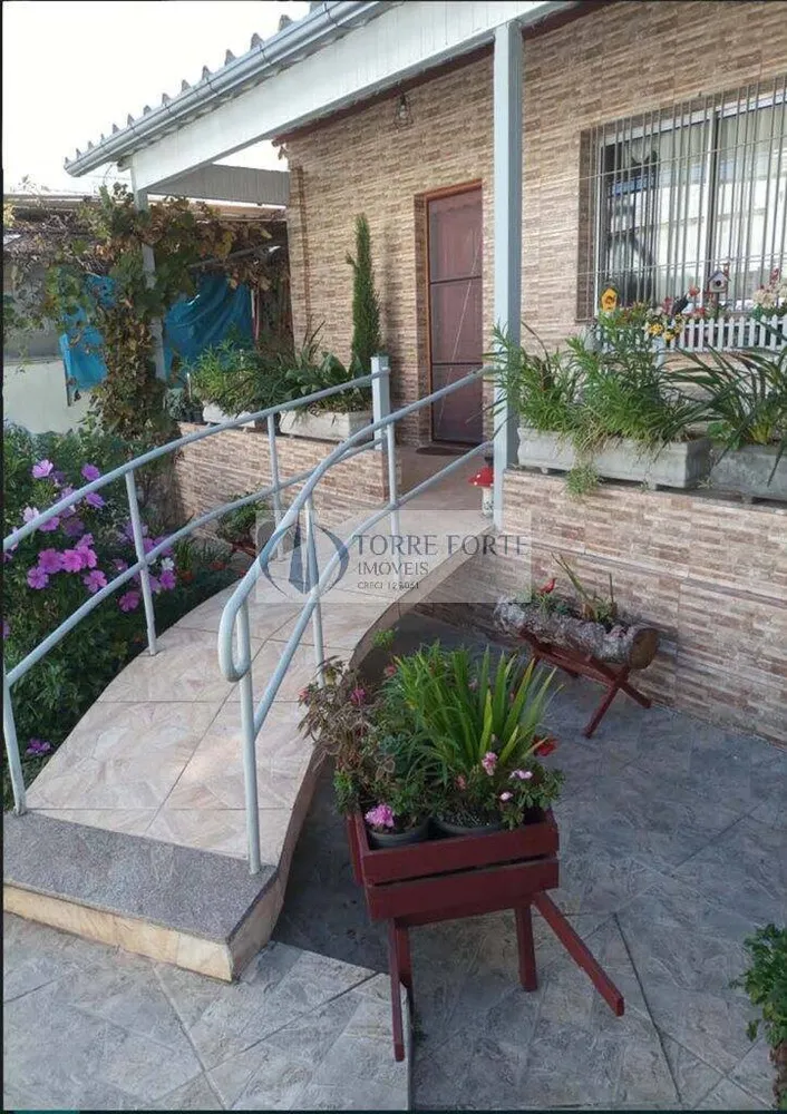 Casa, 6 quartos, 157 m² - Foto 4