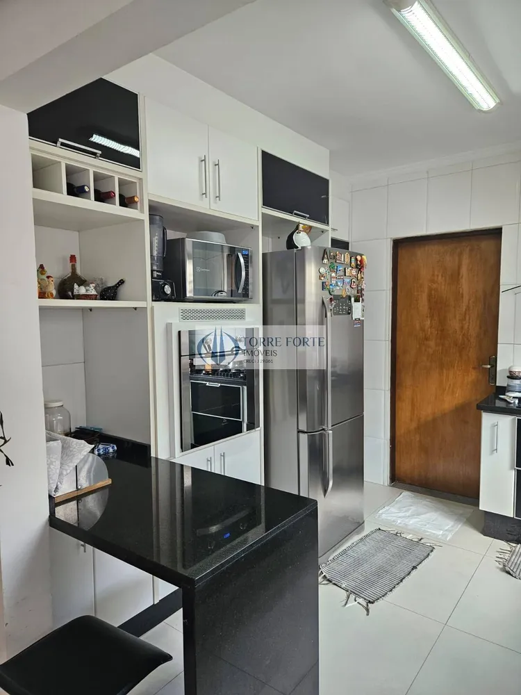 Casa, 3 quartos, 200 m² - Foto 7