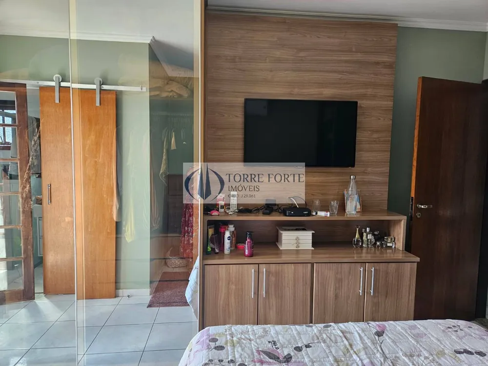 Casa, 3 quartos, 200 m² - Foto 2