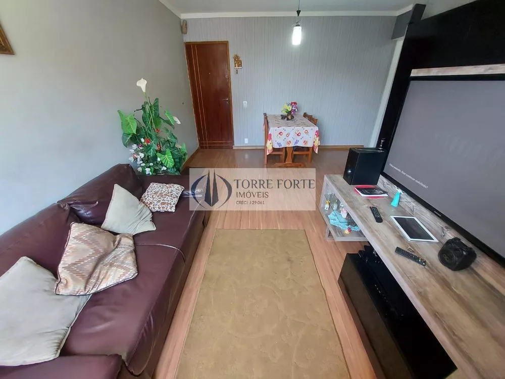 Apartamento à venda com 2 quartos, 72m² - Foto 2