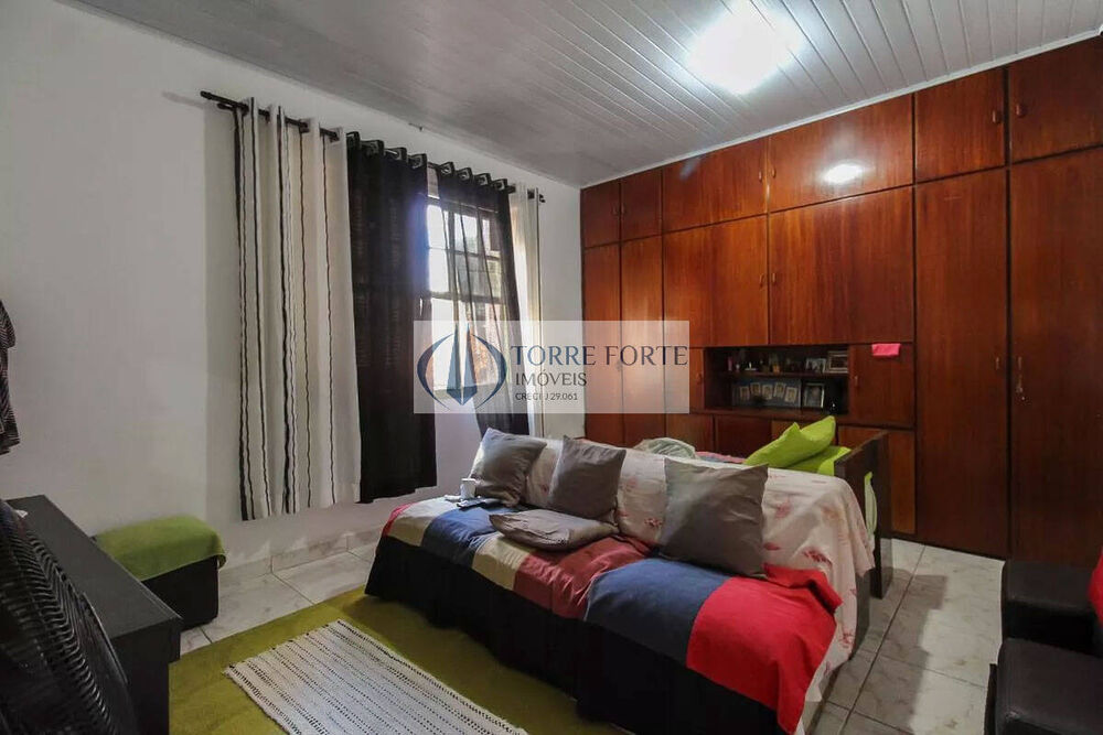 Sobrado à venda com 4 quartos, 160m² - Foto 1