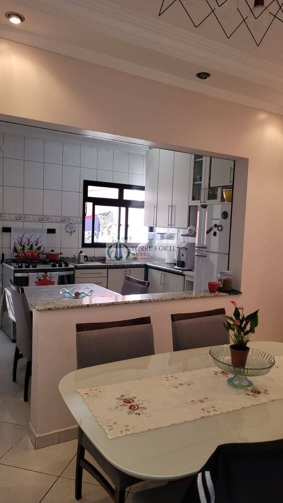 Casa, 3 quartos, 284 m² - Foto 2