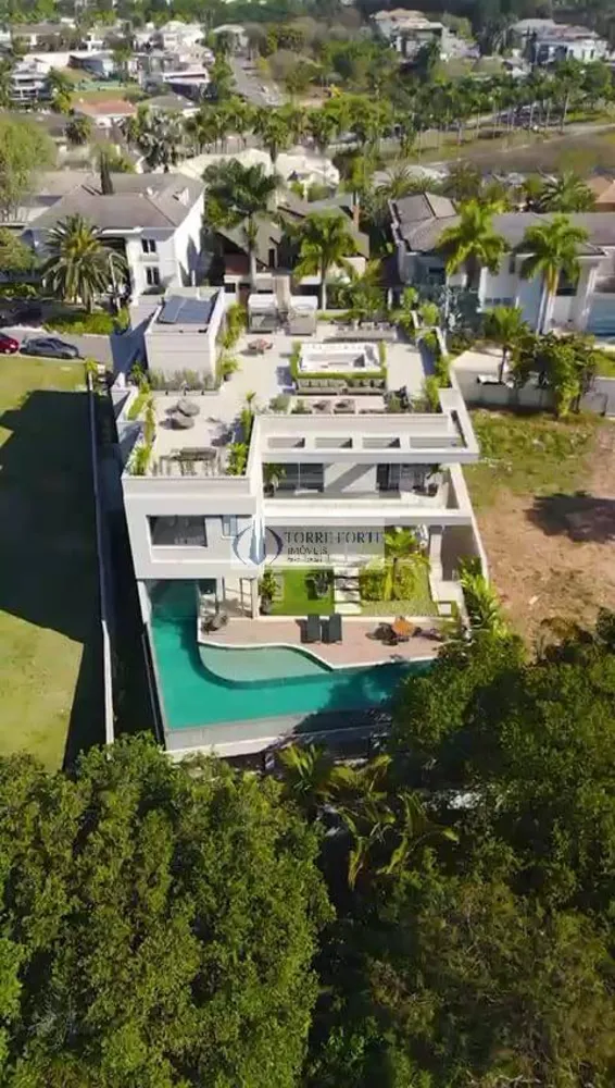 Casa, 8 quartos, 1800 m² - Foto 1