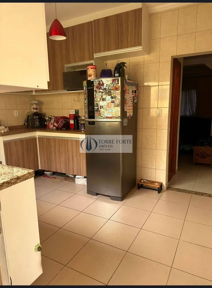 Casa, 4 quartos, 261 m² - Foto 3