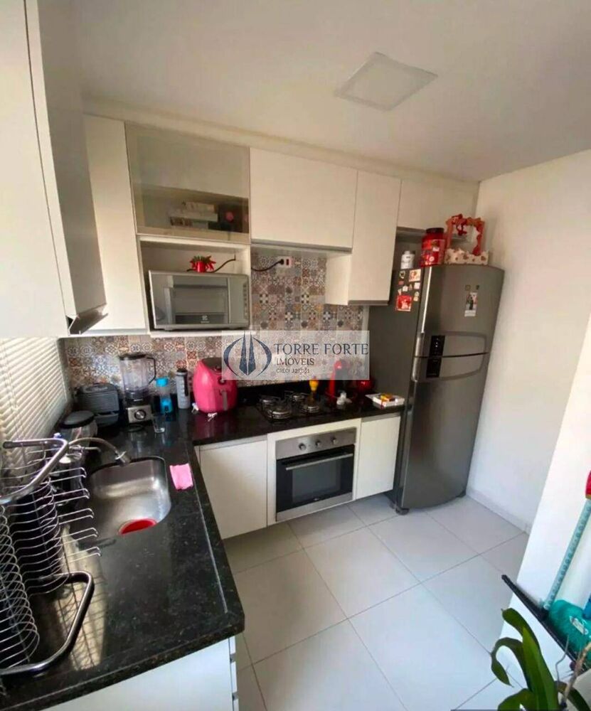 Apartamento à venda com 2 quartos, 65m² - Foto 3