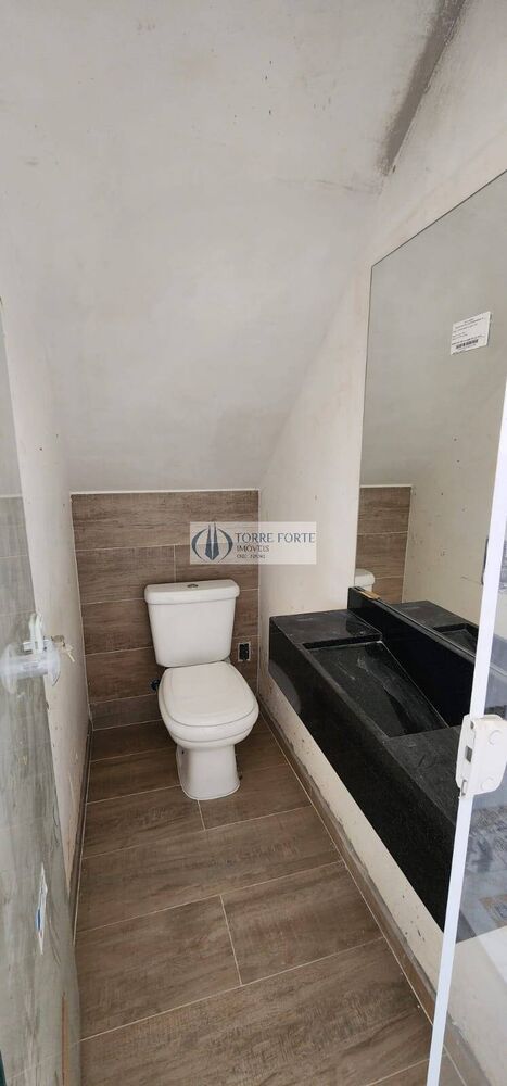 Casa à venda com 3 quartos, 140m² - Foto 2