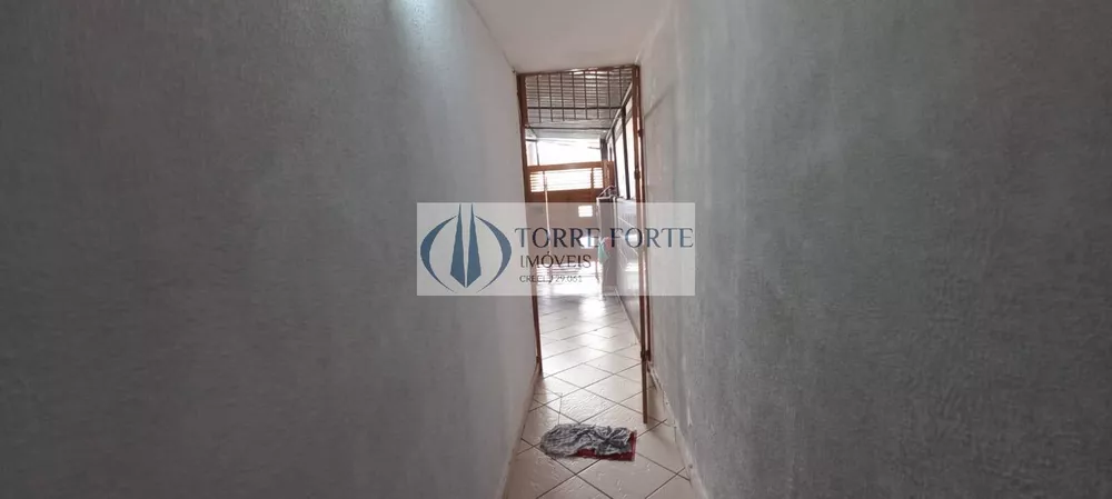 Casa à venda com 5 quartos, 200m² - Foto 9