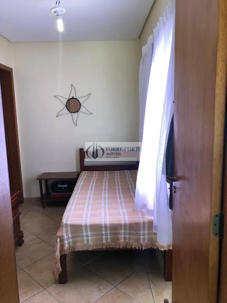 Apartamento, 3 quartos, 230 m² - Foto 1