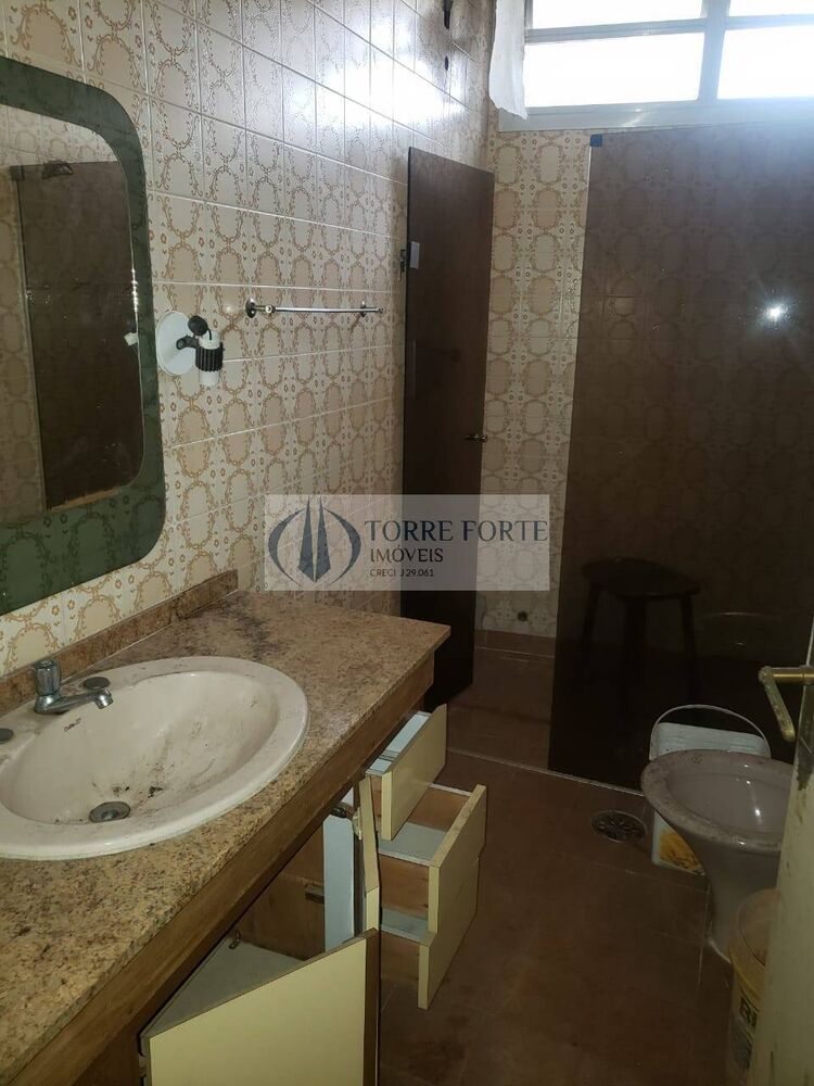 Casa à venda com 4 quartos, 240m² - Foto 7