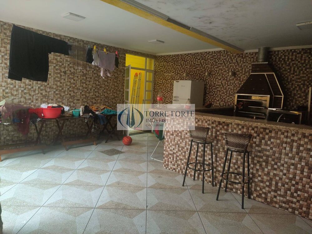 Casa, 3 quartos, 200 m² - Foto 1