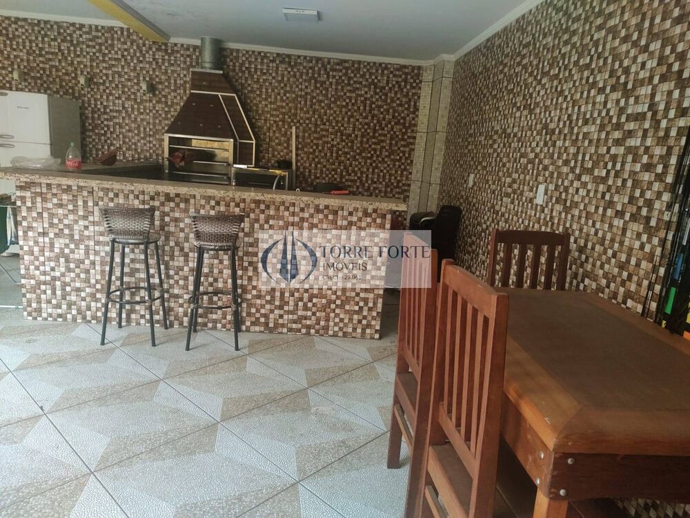 Casa, 3 quartos, 200 m² - Foto 2