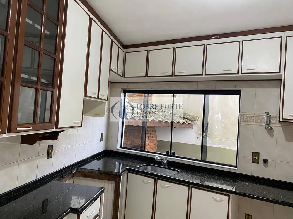 Casa, 3 quartos, 213 m² - Foto 1