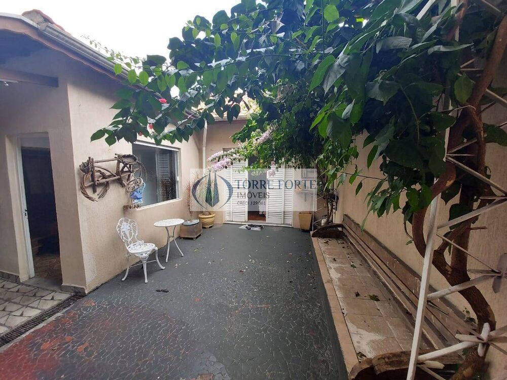 Sobrado, 5 quartos, 240 m² - Foto 2