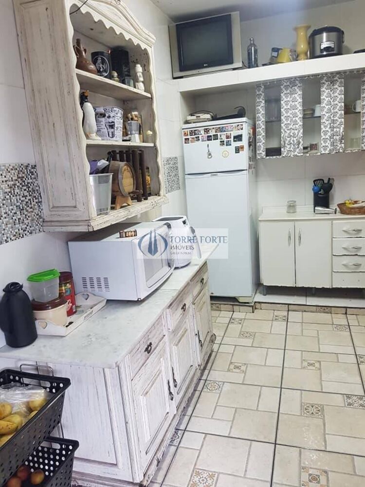 Sobrado, 5 quartos, 240 m² - Foto 3