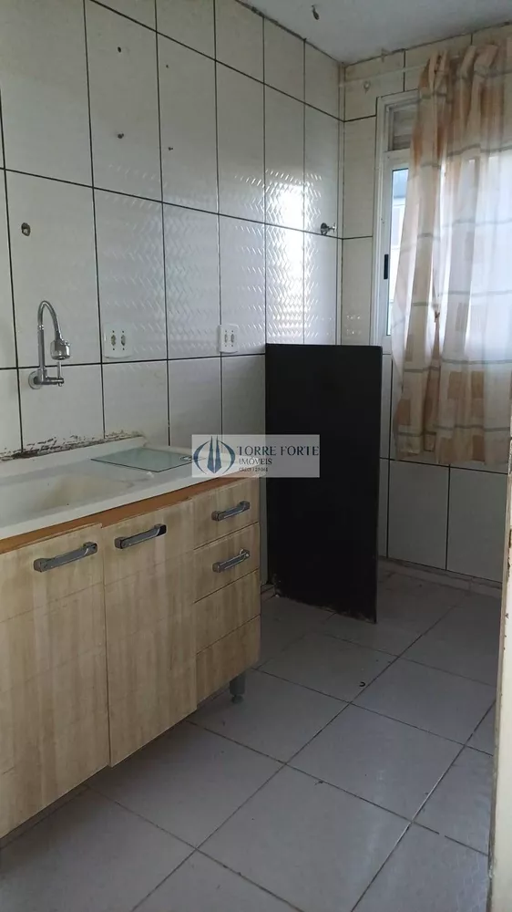 Apartamento à venda com 2 quartos, 50m² - Foto 3