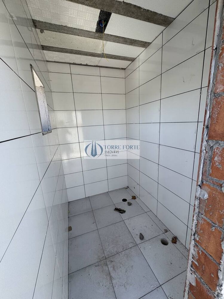 Apartamento à venda com 2 quartos, 99m² - Foto 2