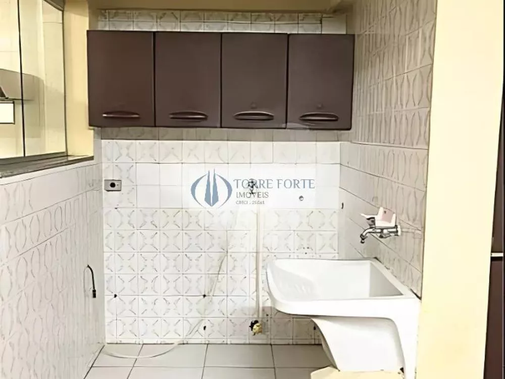 Sobrado à venda com 3 quartos, 140m² - Foto 2