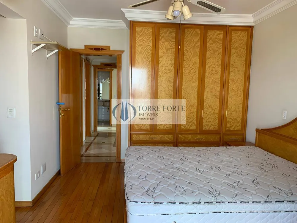 Apartamento, 3 quartos, 250 m² - Foto 2