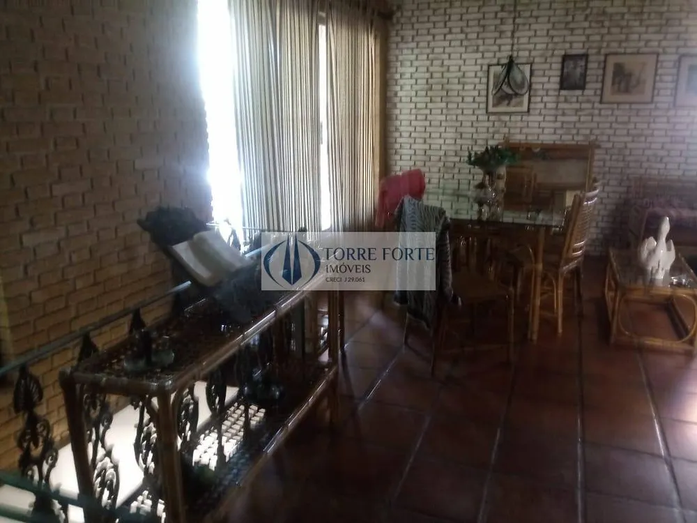 Casa, 5 quartos, 1224 m² - Foto 1