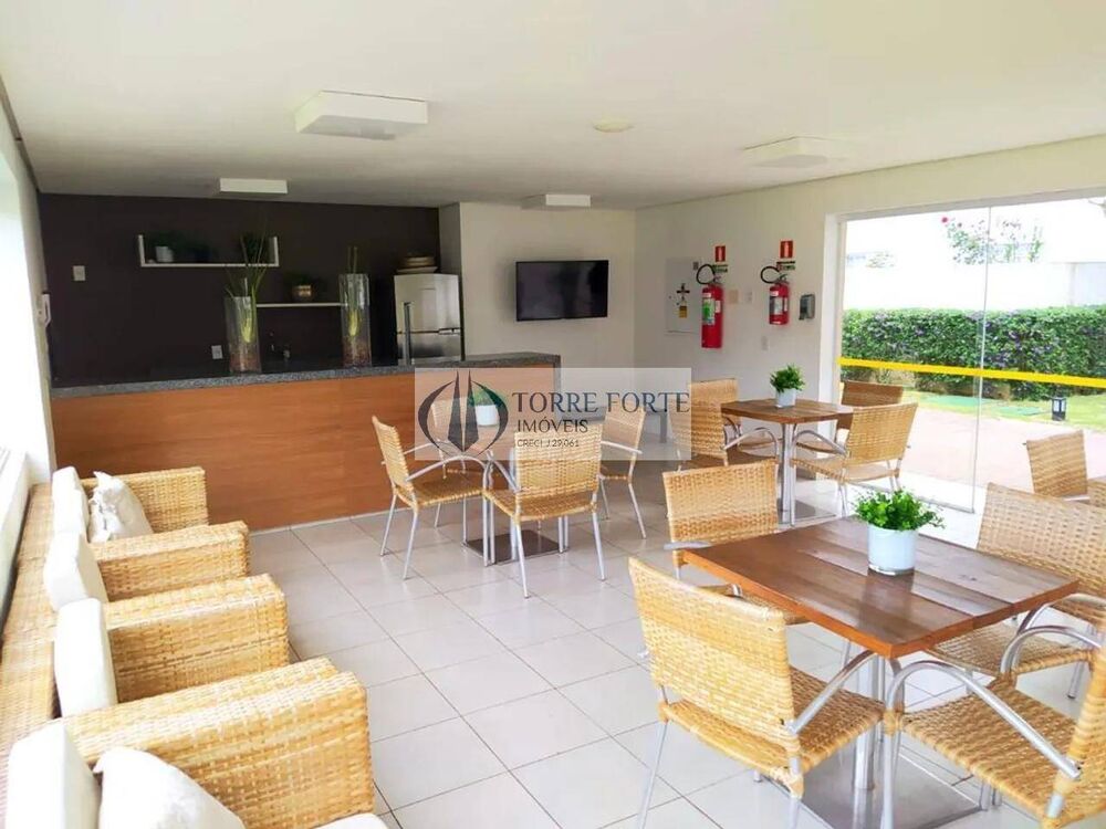 Apartamento à venda com 2 quartos, 47m² - Foto 2