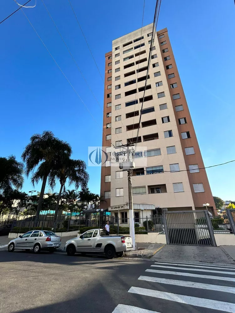 Apartamento à venda com 2 quartos, 65m² - Foto 2