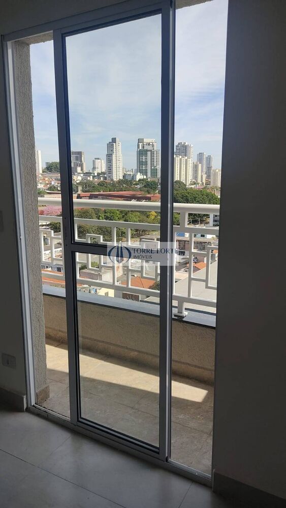 Apartamento à venda com 2 quartos, 42m² - Foto 2