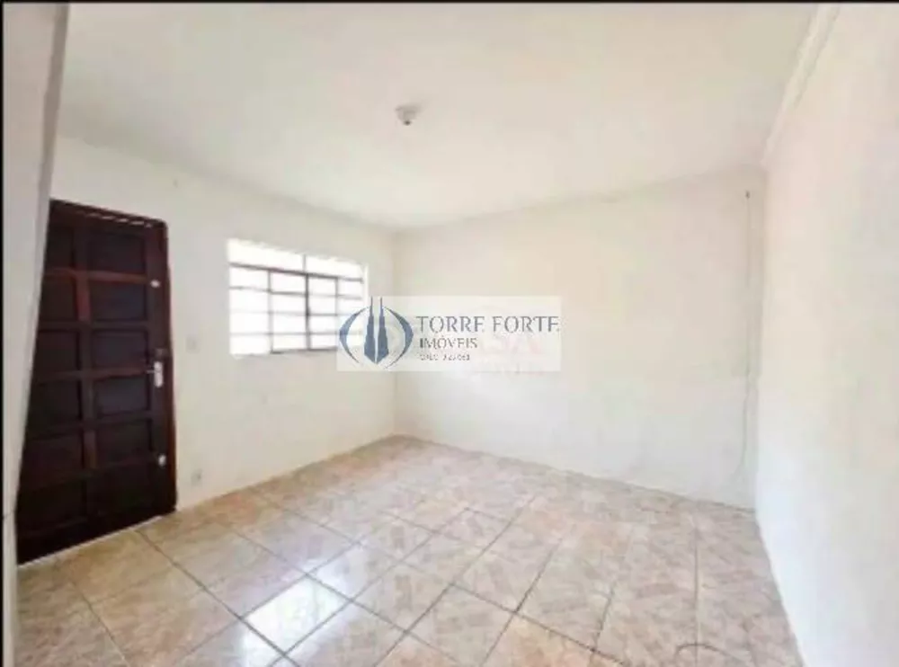 Casa à venda com 3 quartos, 102m² - Foto 2