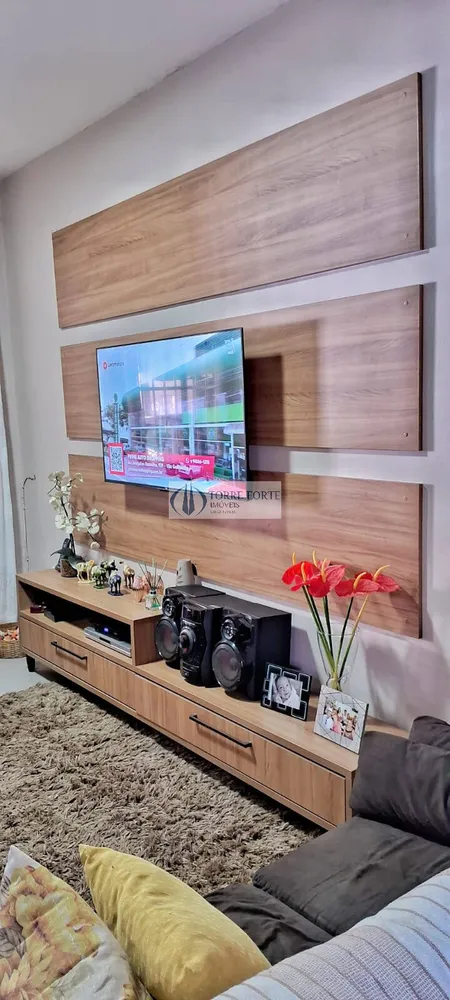 Casa, 5 quartos, 210 m² - Foto 2