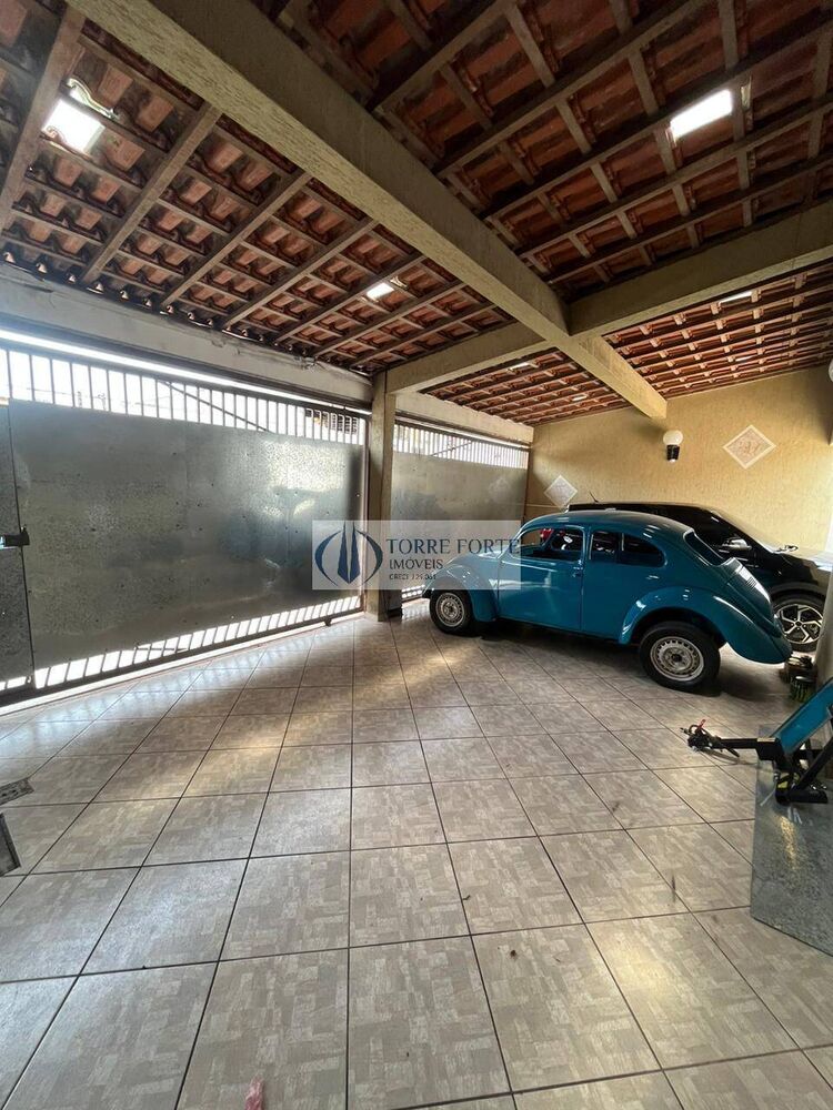 Casa, 3 quartos, 200 m² - Foto 11