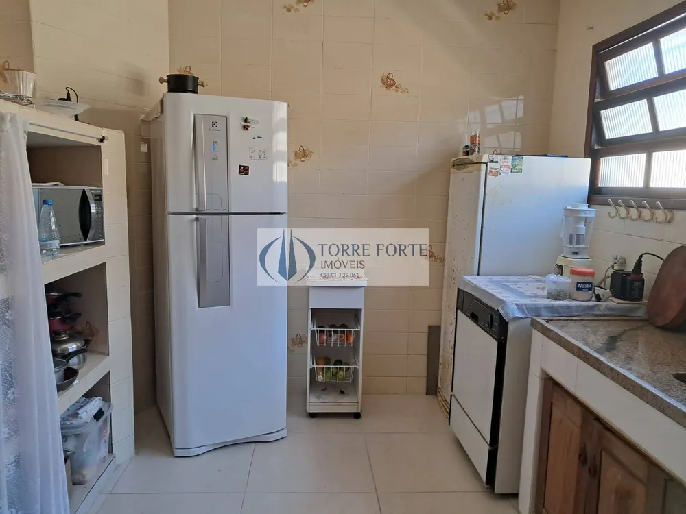Casa, 4 quartos, 230 m² - Foto 3