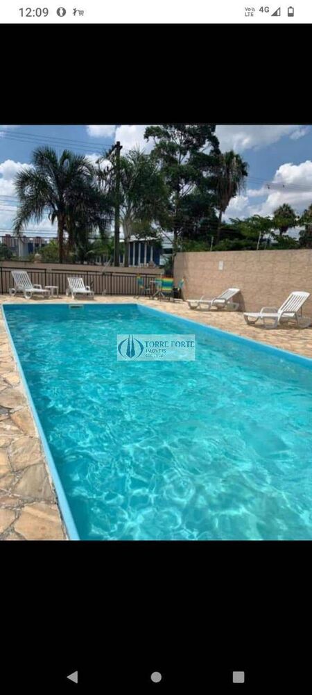 Casa à venda com 2 quartos, 56m² - Foto 1