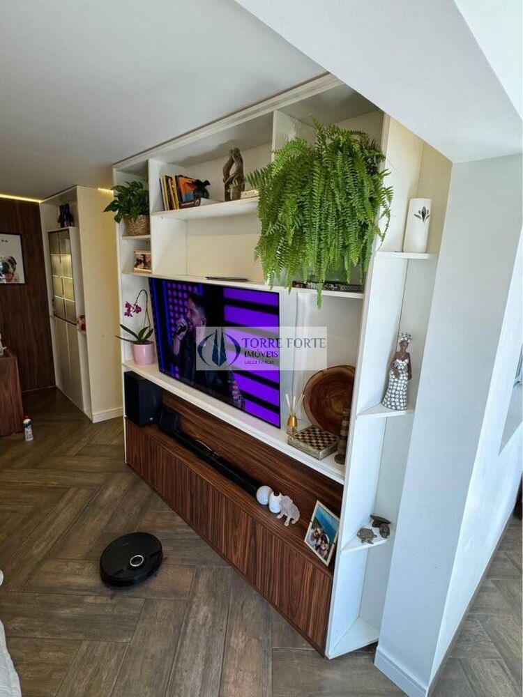 Apartamento à venda com 2 quartos, 65m² - Foto 2