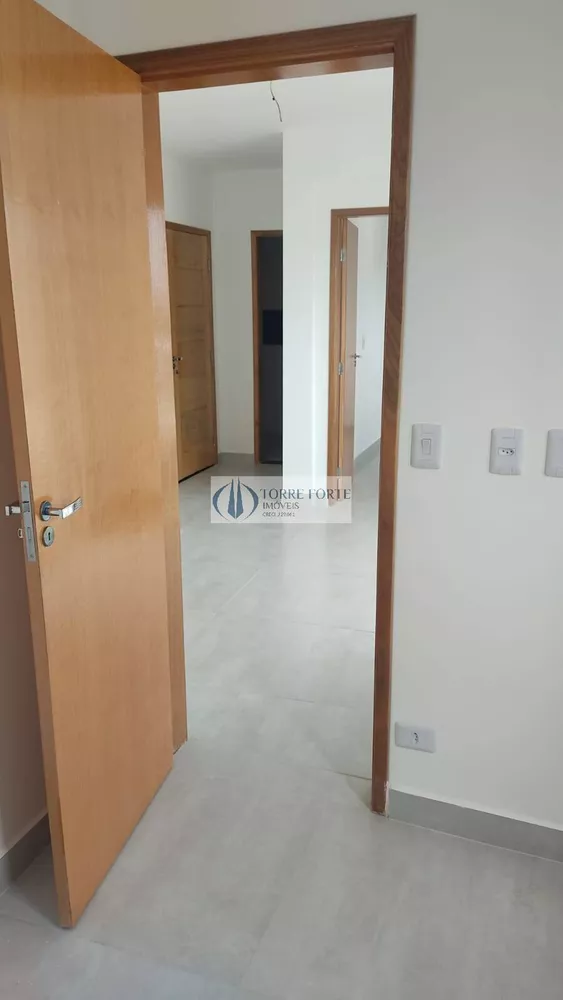 Apartamento à venda com 2 quartos, 42m² - Foto 2