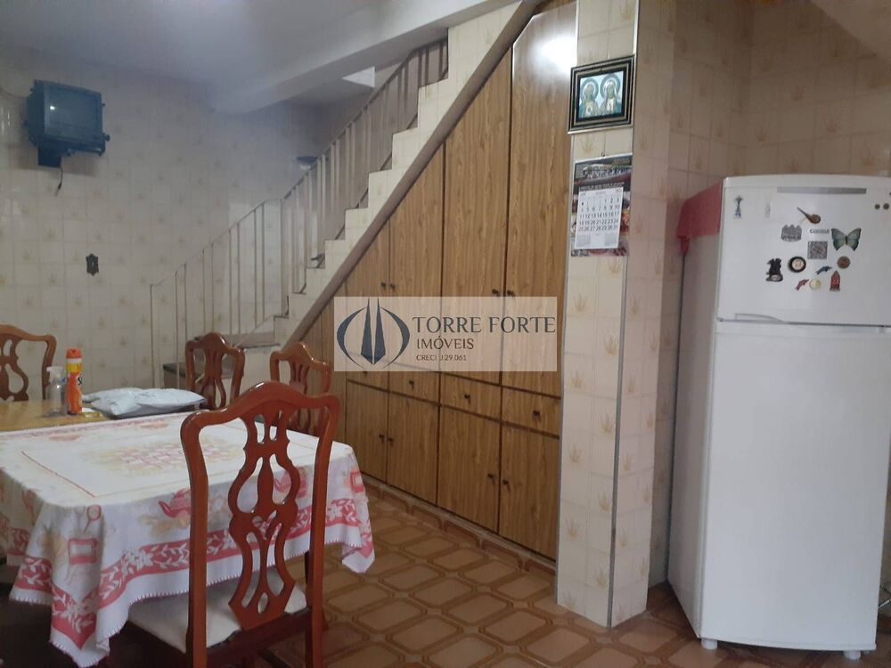 Casa à venda com 4 quartos, 195m² - Foto 4