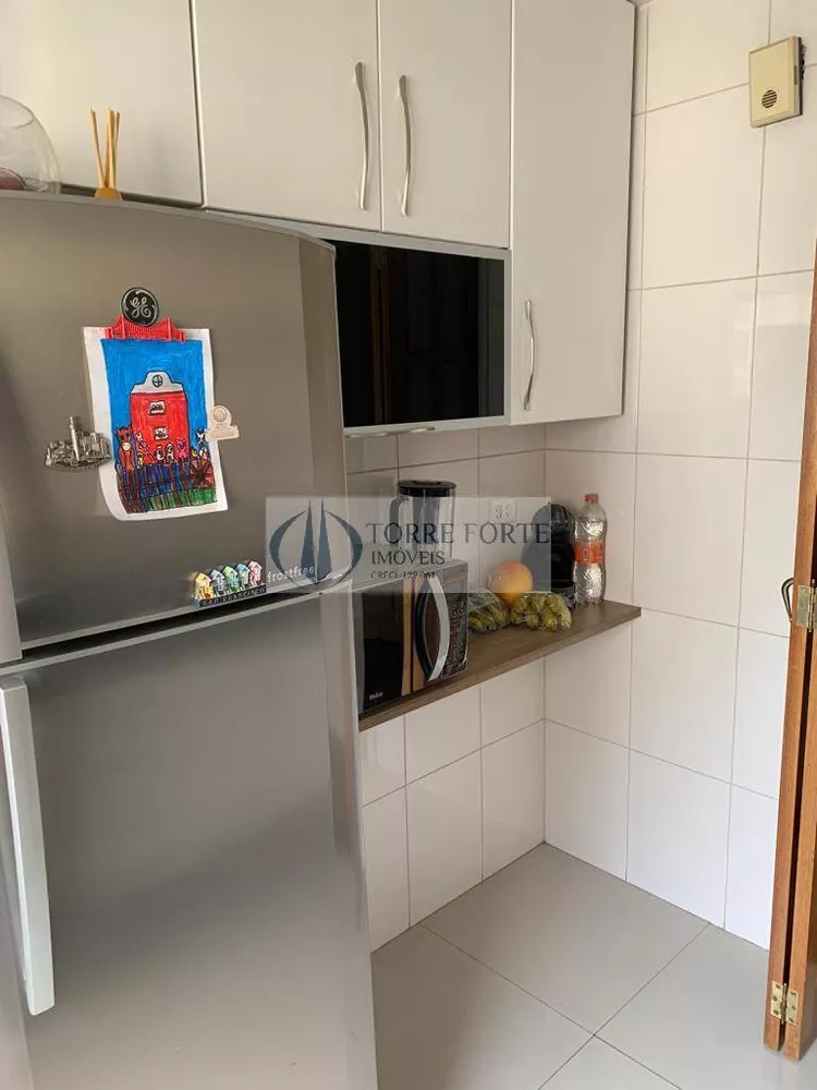 Apartamento à venda com 2 quartos, 60m² - Foto 3