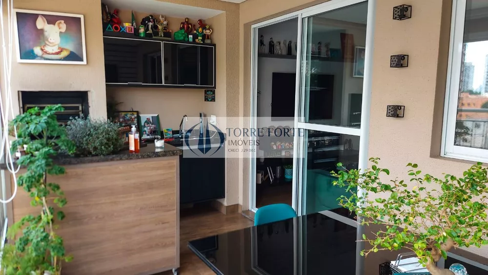 Apartamento à venda com 3 quartos, 79m² - Foto 1