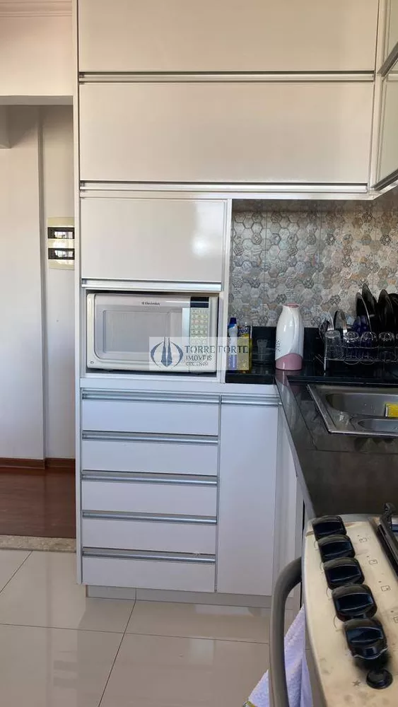 Apartamento à venda com 2 quartos, 68m² - Foto 11