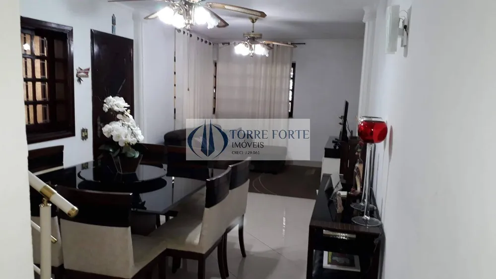 Casa, 3 quartos, 232 m² - Foto 2