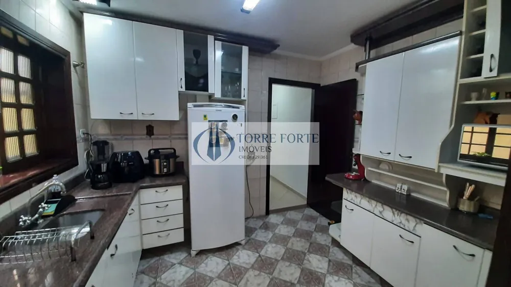 Casa, 3 quartos, 232 m² - Foto 3