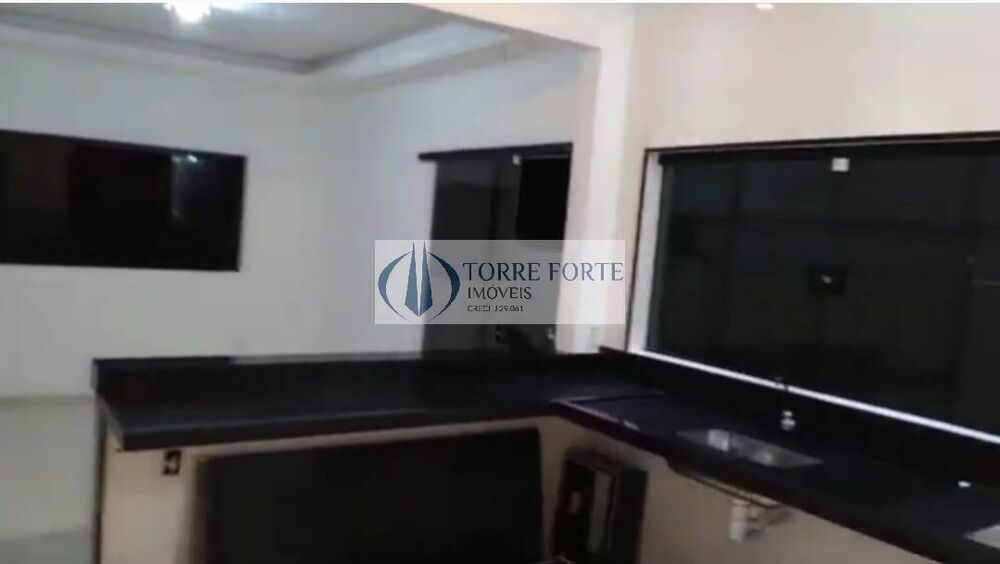 Casa à venda com 3 quartos, 78m² - Foto 3