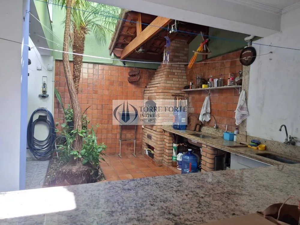 Sobrado, 3 quartos, 216 m² - Foto 2