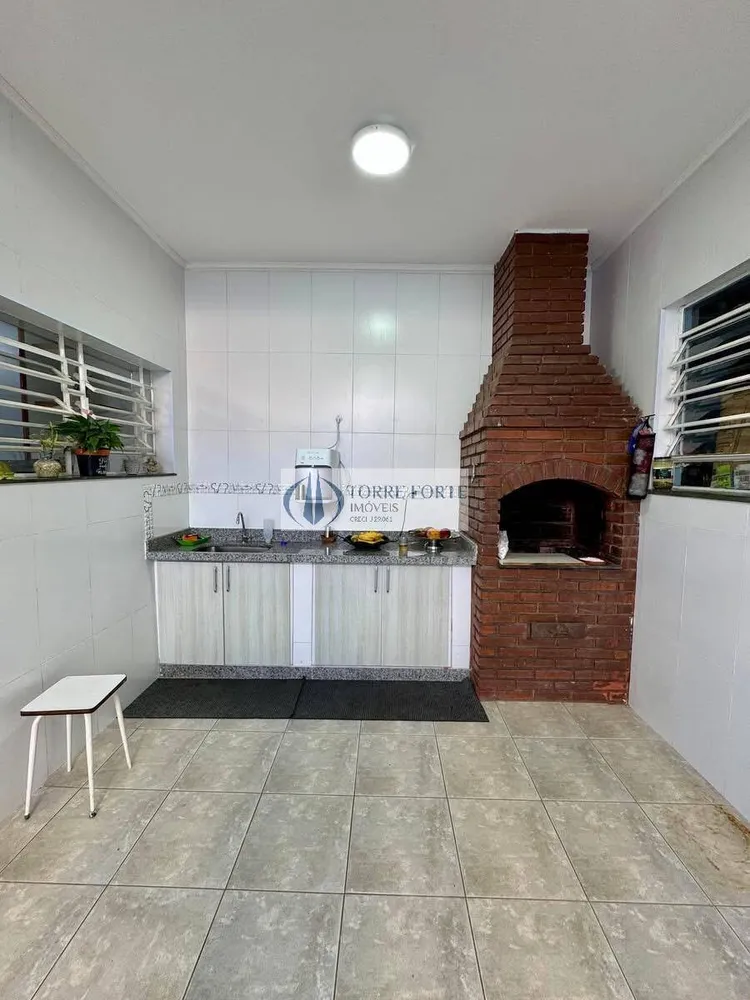 Casa, 4 quartos, 202 m² - Foto 1