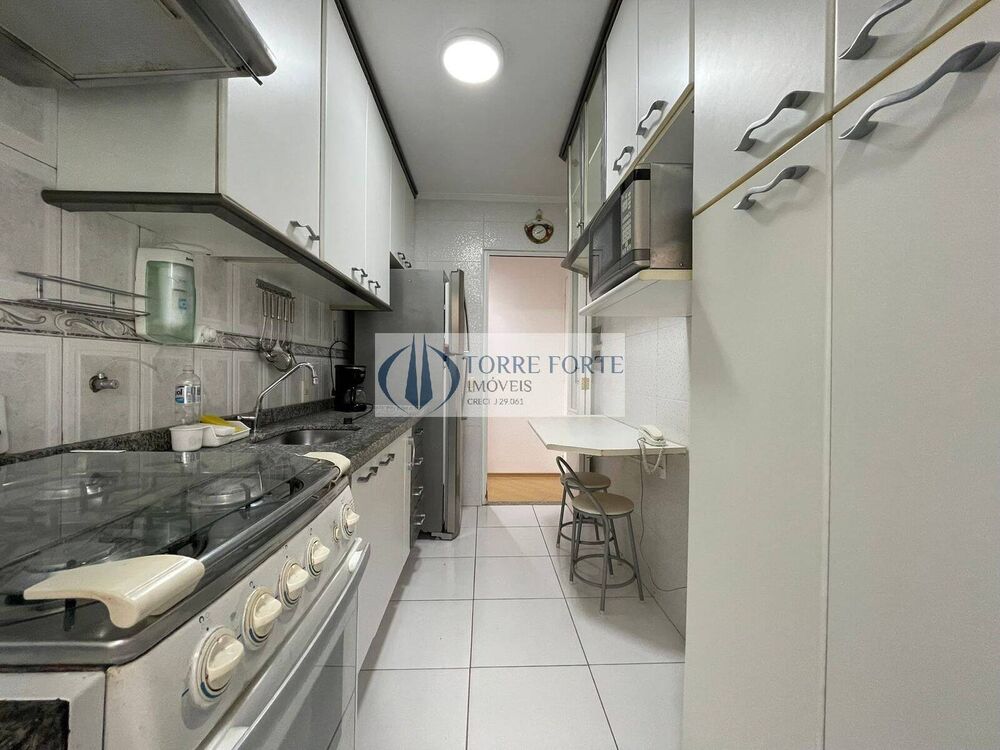 Apartamento à venda com 3 quartos, 64m² - Foto 2