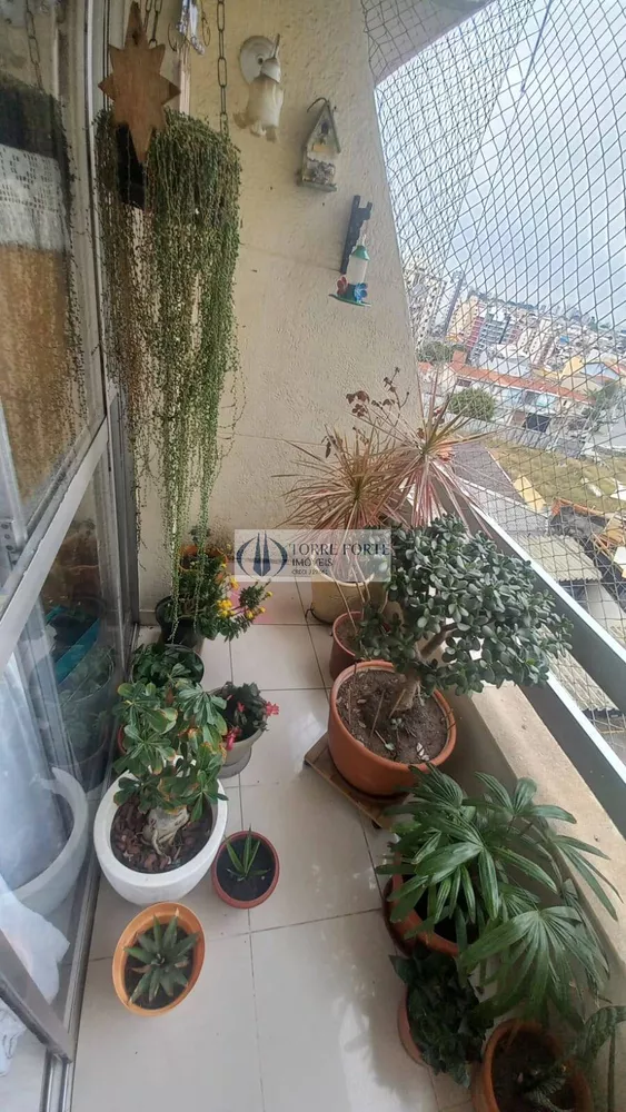 Apartamento à venda com 3 quartos, 80m² - Foto 7