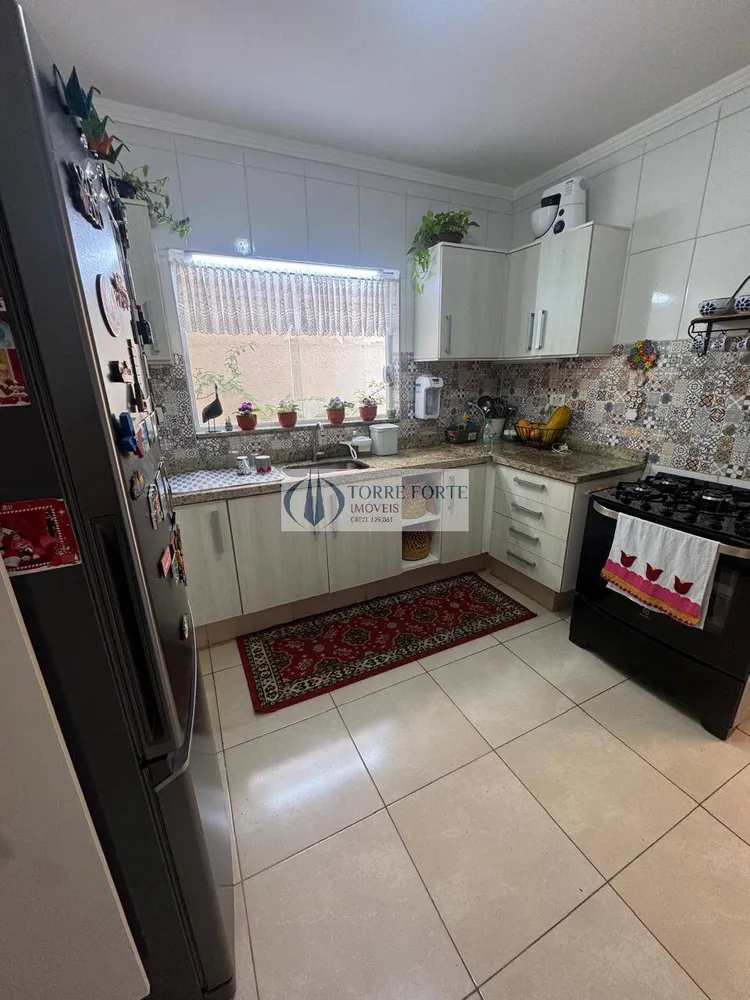 Casa, 3 quartos, 250 m² - Foto 2