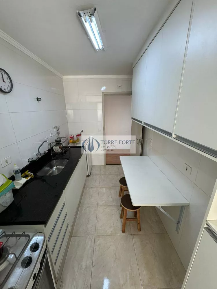 Apartamento à venda com 3 quartos, 75m² - Foto 4