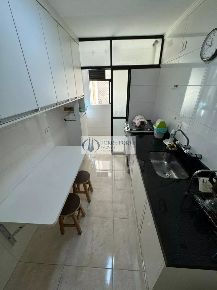 Apartamento à venda com 3 quartos, 75m² - Foto 6